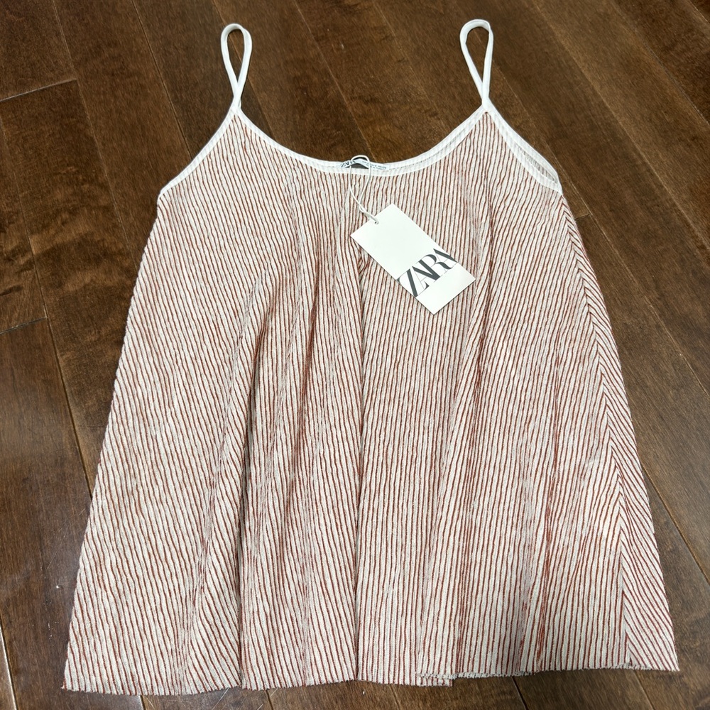NWT Zara Flowy Top
